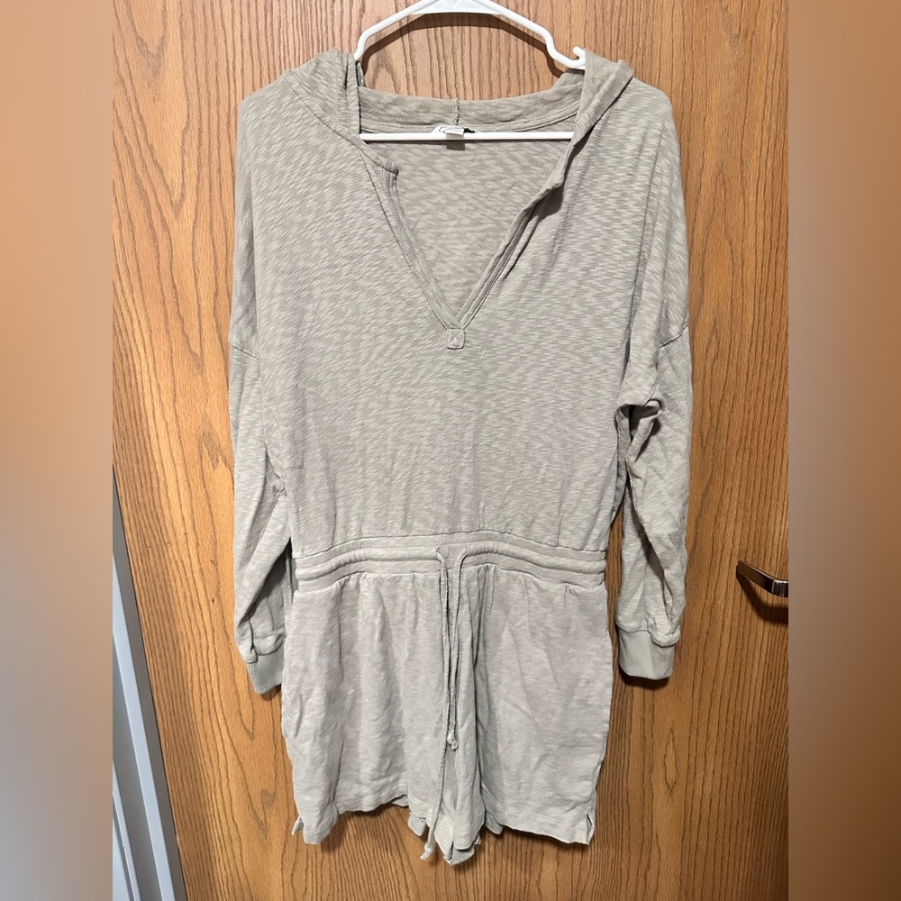 American Eagle Outfitters Beige Hooded Romper